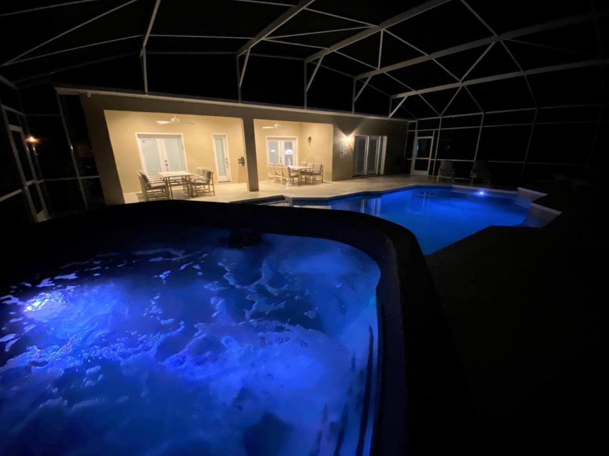Mickeys Pearl - Phenomenal 7Br With 4 Master Suites Privacy Pool & Hot Tub Gas Bbq - 2 Miles To Disney Орландо Екстериор снимка